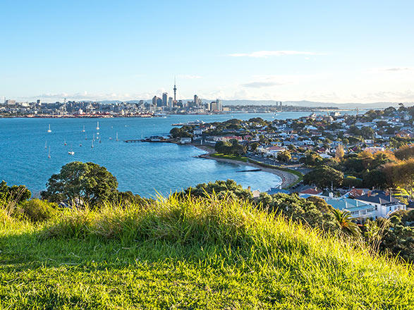 De Auckland à Sydney : Napier, Wellington, Lyttleton, Melbourne 