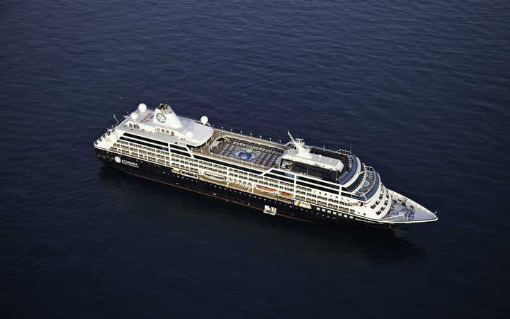 Bateau Azamara Quest
