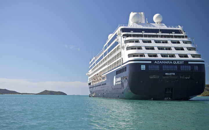 Bateau Azamara Quest