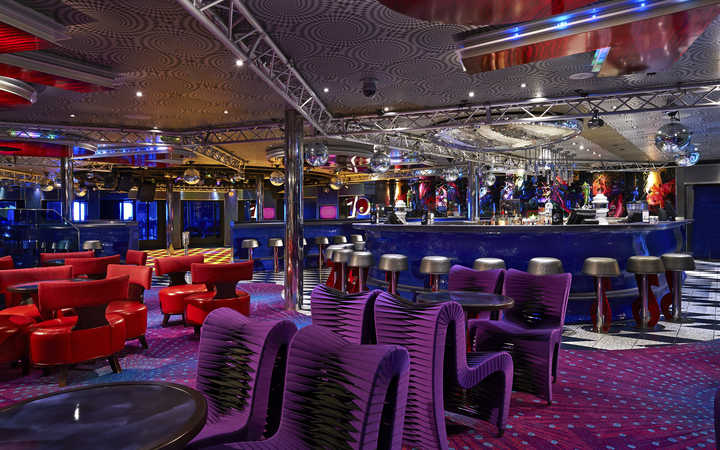 Bateau Carnival Freedom