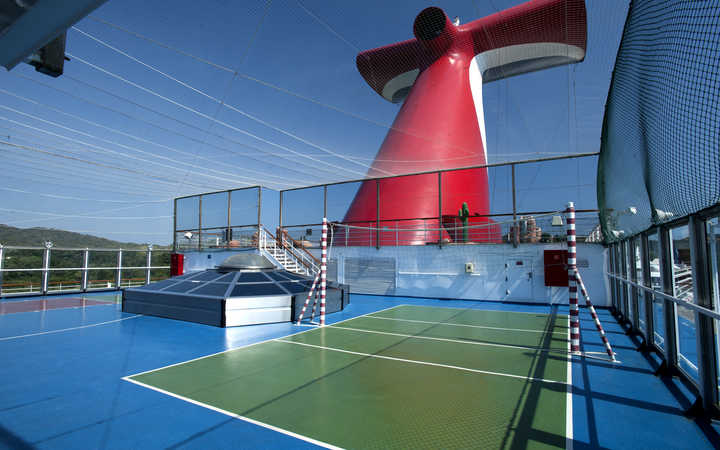Bateau Carnival Glory