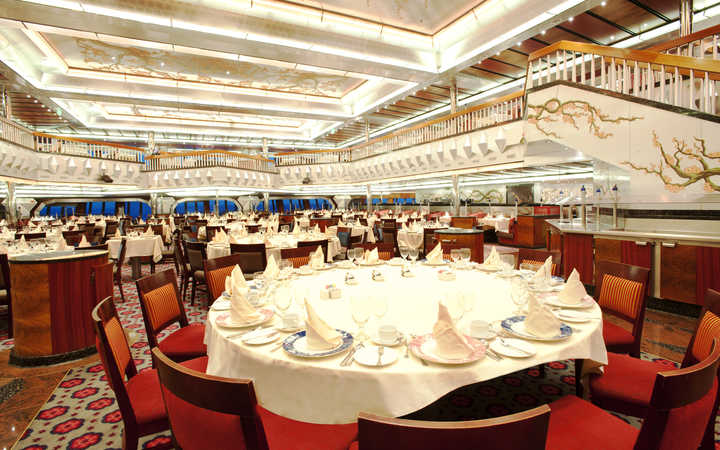Bateau Carnival Glory