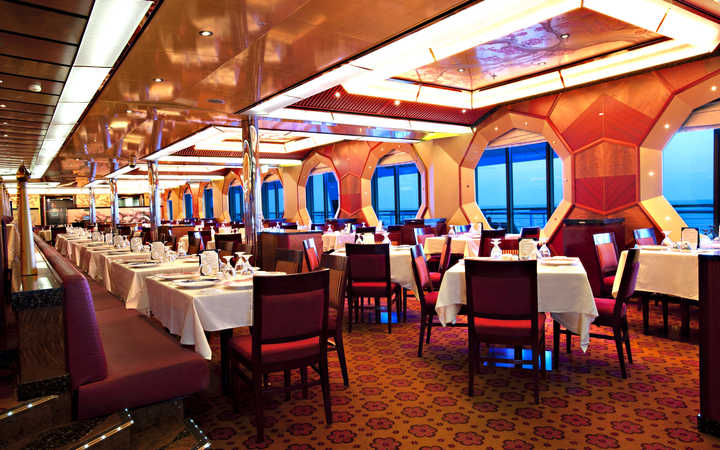 Bateau Carnival Glory