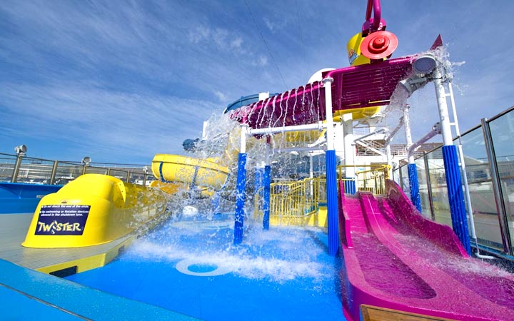 Bateau Carnival Sunrise