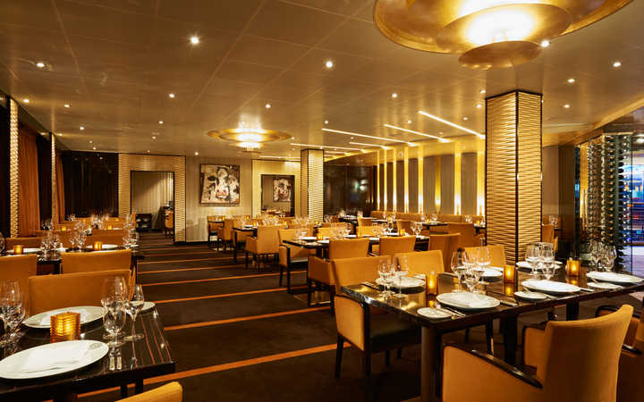 Bateau Carnival Vista