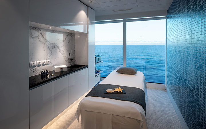 Bateau Celebrity Beyond
