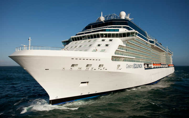 Bateau Celebrity Equinox