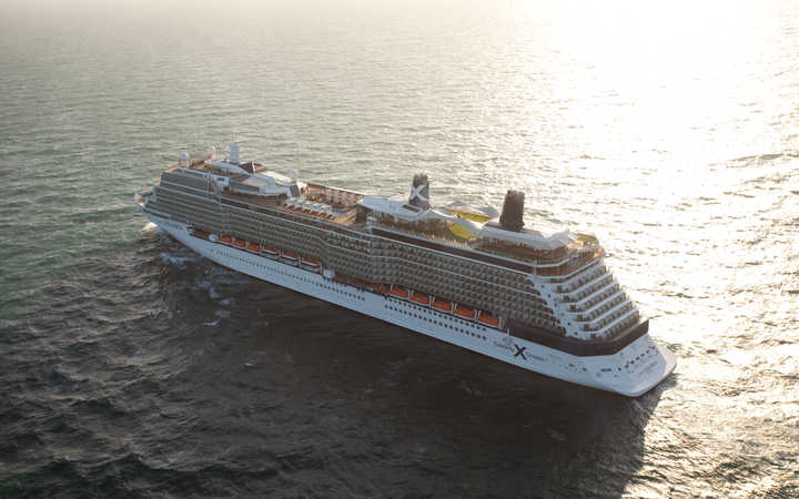 Bateau Celebrity Equinox