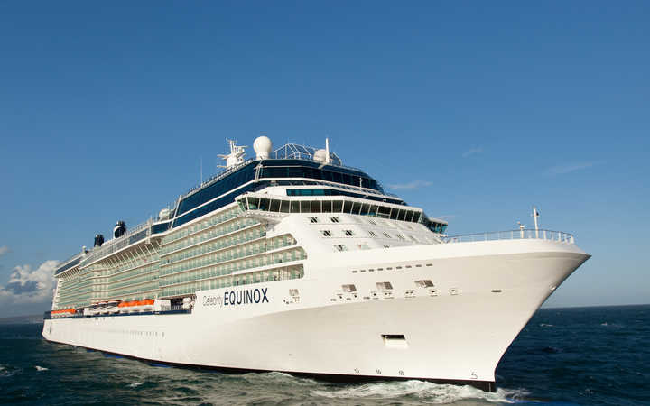 Bateau Celebrity Equinox