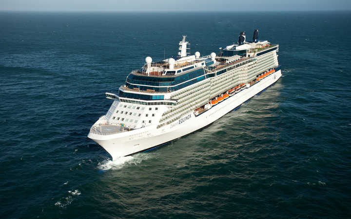 Bateau Celebrity Equinox