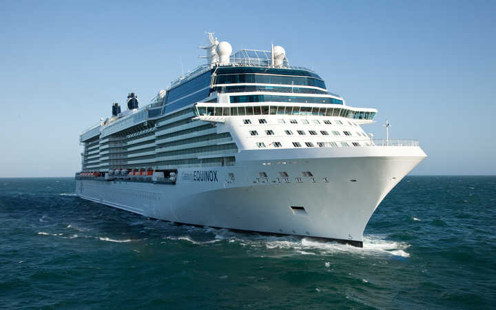 Bateau Celebrity Equinox