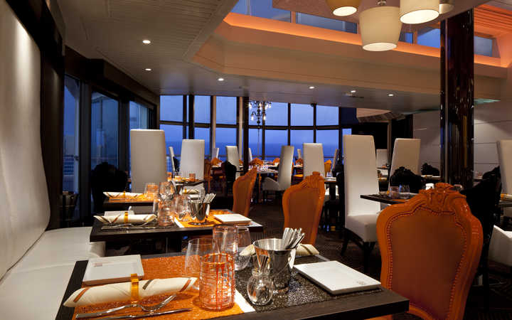 Bateau Celebrity Infinity