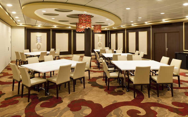 Bateau Celebrity Reflection