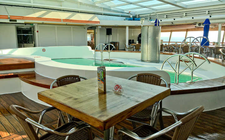 Bateau Celestyal Crystal