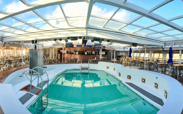 Bateau Celestyal Crystal