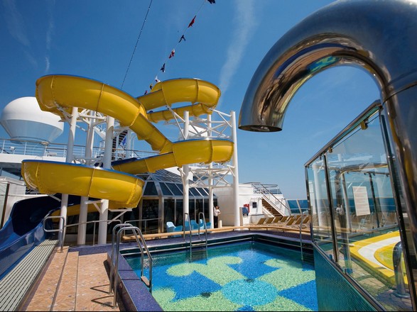 Bateau Costa Serena
