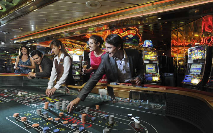 Bateau Grandeur of the Seas