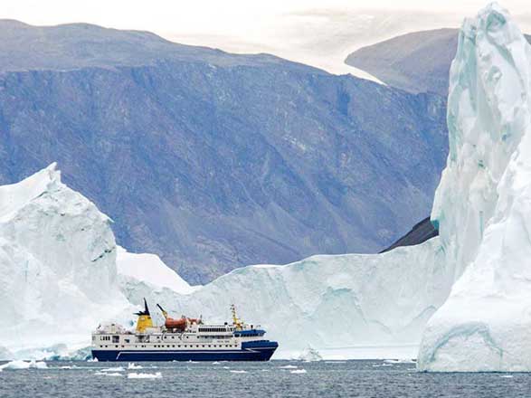 croisière Groenland - Arctique - Antarctique : Pics et glaciers, au pays des Inuit