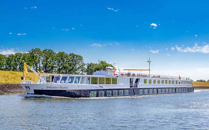 M/S Johannes Brahms