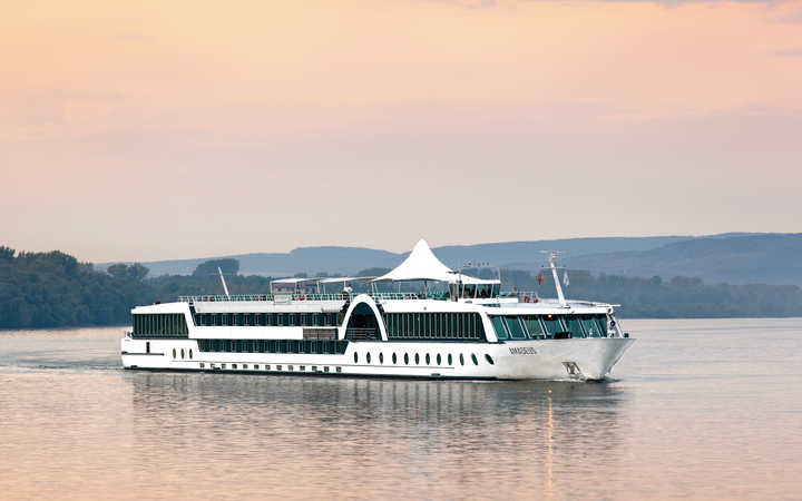 MS Amadeus (ou similaire)