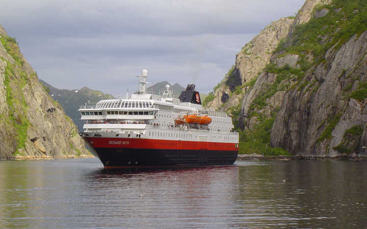 Bateau MS Richard With
