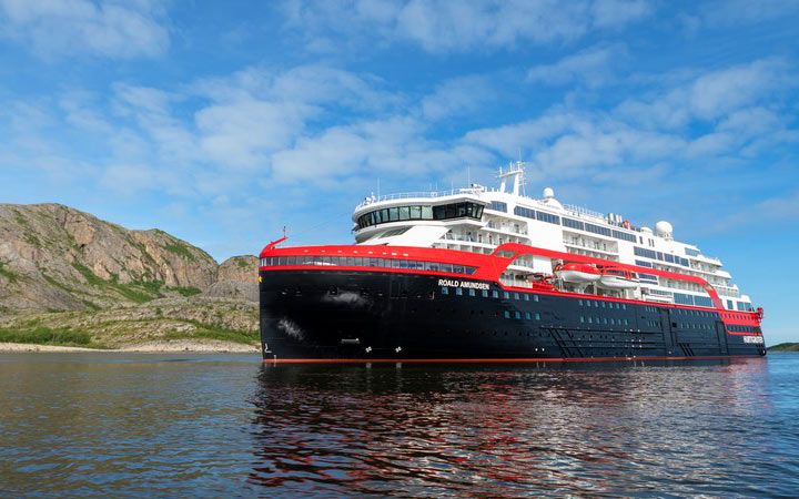 MS Roald Amundsen