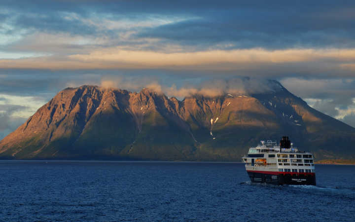 MS Trollfjord