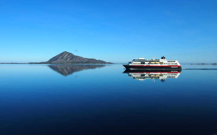 MS Trollfjord