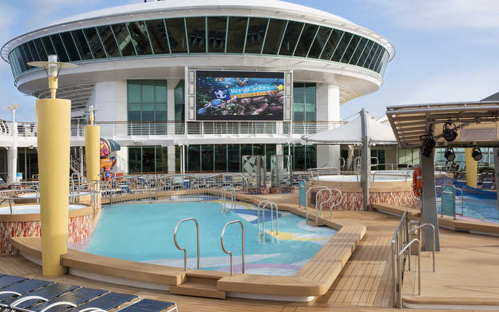 Bateau Navigator of the Seas