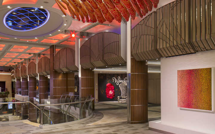 Bateau Ovation of the Seas