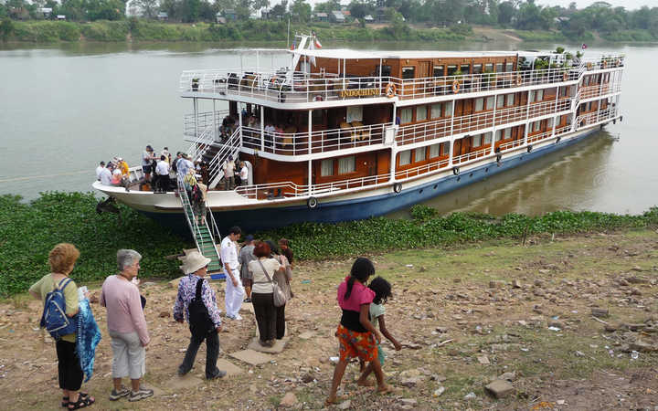 Bateau R/V Indochine (ou similaire)