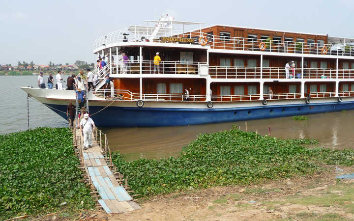 Bateau R/V Indochine (ou similaire)