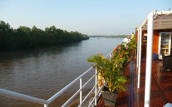 Bateau R/V Indochine (ou similaire)