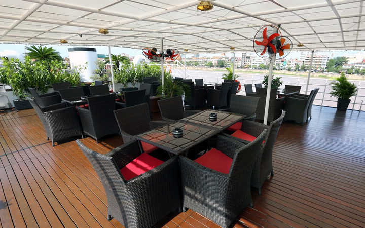 Bateau R/V Indochine (ou similaire)