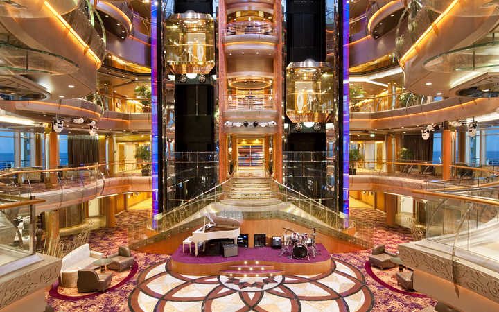 Bateau Rhapsody of the Seas