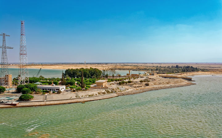 Canal de Suez Navigation