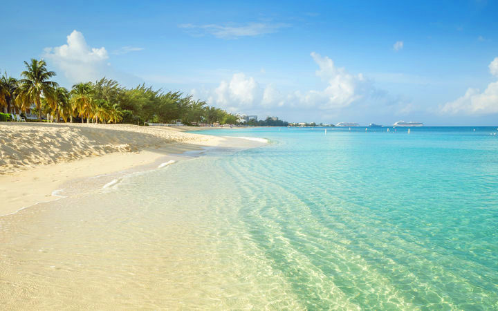 Escale Grand Caïman