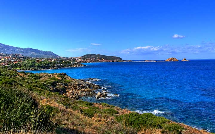 L'ILE ROUSSE