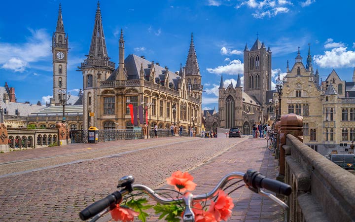 Antarctique (Canal de Schollaert)