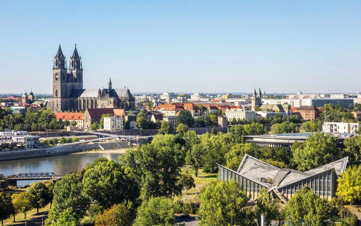 WOLFSBURG ou RÜHEN - MAGDEBOURG - GENTHIN - WUSTERWITZ