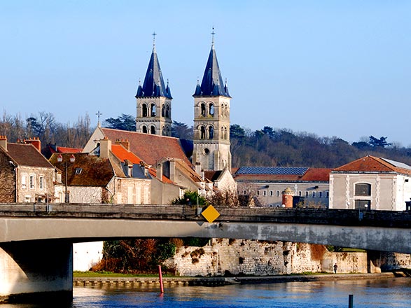 Escales royales et cités médiévales, croisière sur la Petite Seine (SNP_AIPP) 