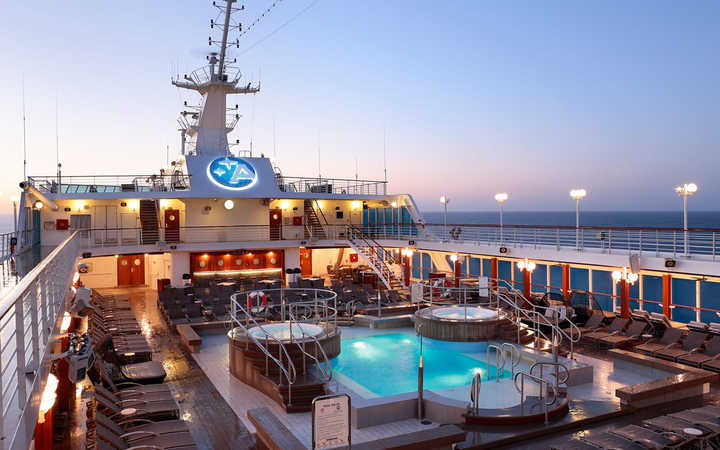 Navire Azamara Pursuit