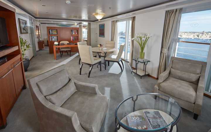 Navire Seven Seas Voyager